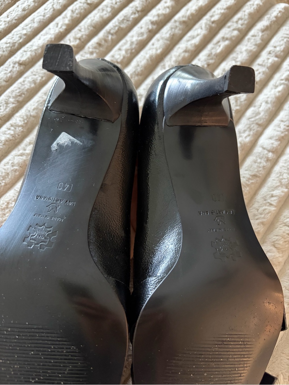 NWOB Nobile Calzatura Black Pointed Buckle Pumps - Sleek Leather Heels - Picture 6 of 7